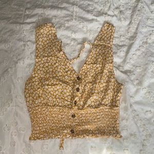 American Eagle, cropped tank. Yellow with flowers! Size Small!